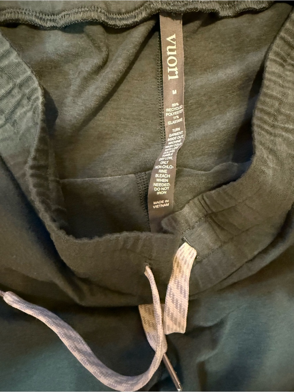 Vuori Performance Hoodie and Jogger Set~ size M - Picture 3 of 4